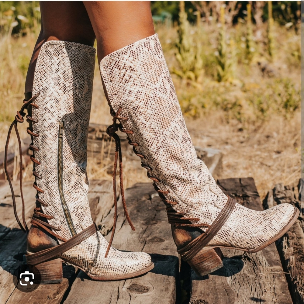 Freebird Over The Knee, Leather Tan & Cream Snake Print, Lace Up Size 6 Boots